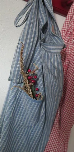 Early Farmhouse Apron Blue Chambray